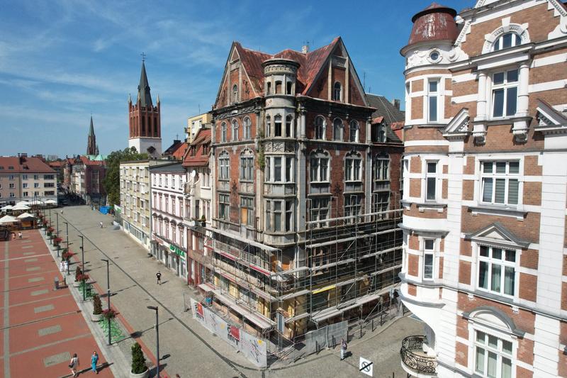 Męska elegancja na co dzień: odkryj kurtki i marynarki w Bytomiu