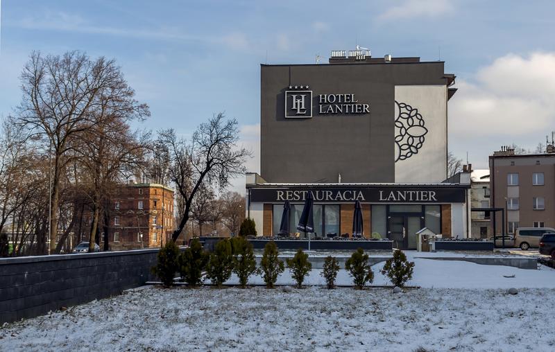 Elegancja w codziennym looku