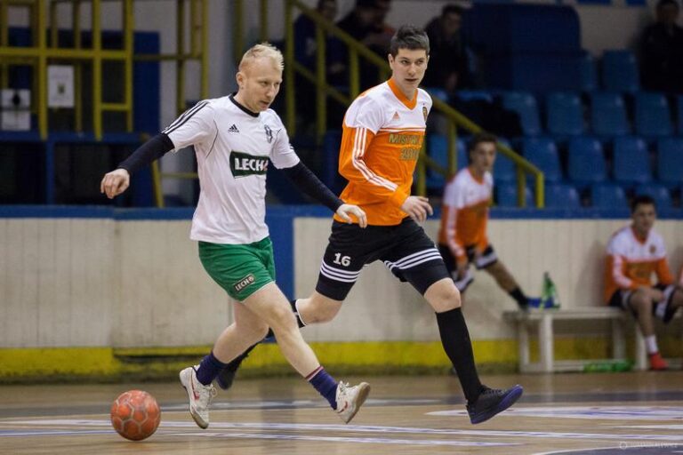 Z miłością w sercu: 5 sposobów na godne pożegnanie z ubraniami po zmarłej osobie