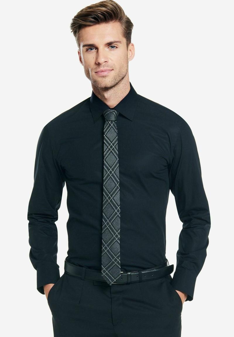 Jak ocenić jakość garnituru